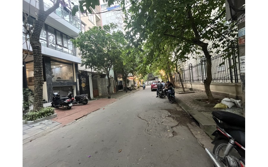 Bán gấp Mặt phố Nghĩa Đô, Cầu Giấy, ô tô dừng đỗ, 24 Tỷ